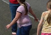 تاثیر هورمون و تغذیه در افزایش قد و چاقی اطفال
