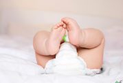 بررسی پوشک و عوامل تحریک کننده پوست کودک