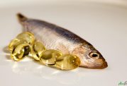 با روغن ماهی از اثرات منفی غذاهای پرچرب جلوگیری کنید