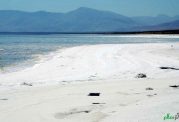 دریاچه ارومیه با طوفان نمکی اش بیماریهای خطرناکی را به همراه دارد