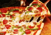 پیتزا با بدن انسان چیکار میکند ؟