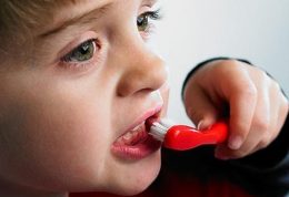 پیامدهای کشیدن زودهنگام دندان شیری