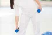 حتی وقتی باردار هستید هم ورزش کنید