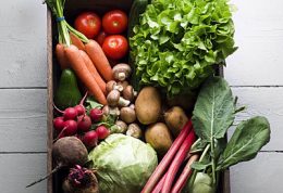 اهمیت پختن برخی سبزیجات قبل از مصرف