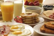 پنج چیزی که بعد از یک هفته خوردن صبحانه ی کامل اتفاق می افتد