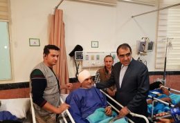 وزیر بهداشت به عیادت مجروحان حادثه سامرا رفت
