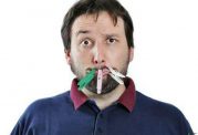 2 راهکار معجزه گر برای از بین بردن بوی بد دهان