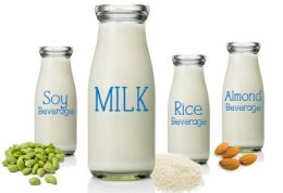 بررسی و مقایسه ارزش تغذیه ای انواع شیرهای خوراکی