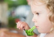 تضمین سلامتی کودک با تنوع غذایی