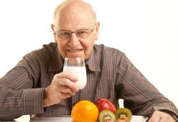 ۱۰ماده ضروری در تغذیه سالمندان