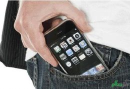 قرار دادن موبایل در جیب شلوار شانس بچه دار شدن را کم میکند