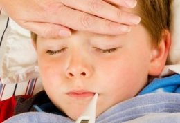 دانستن این نکات در مورد تب کردن نوزادان ضروری است