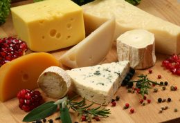 زایمان زودرس و مرگ جنین با مصرف پنیر