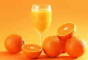 معجزه نوشیدن آب پرتقال قبل از استحمام برای پوست آقایان