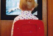 تماشای طولانی مدت تلویزیون سطح چربی را در کودکان افزایش میدهد