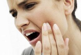 بهترین راهکارها برای پیشگیری از دندان درد در نوروز