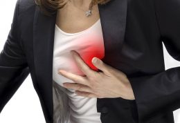 40 درصد از حملات قلبی در زنان زیر 50 سال اتفاق می افتد