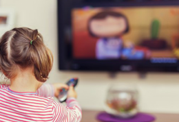مخاطرات تماشای تلویزیون برای کودکان