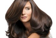 10 ماده طبیعی برای جلوگیری از سفید شدن مو ها