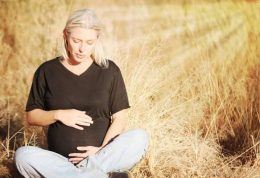 ایجاد ناهنجاری در جنین با سن بالای مادر