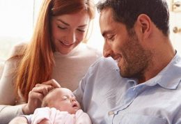 واکنش عاطفی نوزاد به والدین