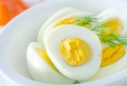 زرده تخم مرغ مفیدتر است یا سفیده؟