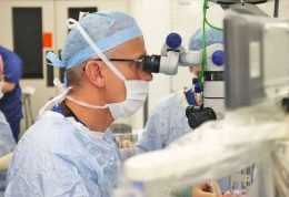 موفقیت رباتی که قابلیت جراحی چشم دارد