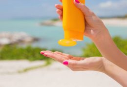 محصولات ضد آفتاب مانعی برای جذب ویتامین دی در بدن
