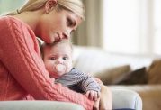 بررسی ارتباط بین قولنج نوزاد با مشکلات روحی مادر