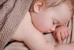 اختلالات خواب نوزادان