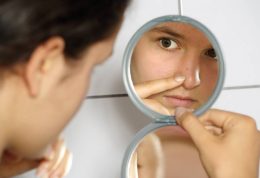 بررسی علل پیشگیری از بروز جوش روی صورت