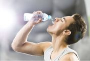 نوشیدن آب مورد نیاز بدن و فرمول محاسبه آن