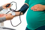 آشنایی با عوارض فشار خون بالا در دوران بارداری
