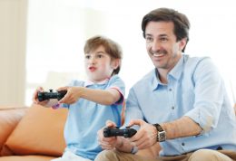 علل اعتیاد بچه ها به بازی های رایانه ای و نشانه های آن