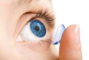 عوارض خطرناک استفاده از لنزها