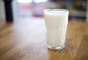 اصول نوشیدن صحیح شیر