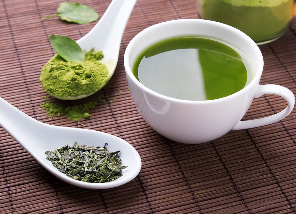 نوشیدن چای سبز مزایای مصرف چای سبز لاغری کاهش وزن خواص چای سبز چای سبز 
