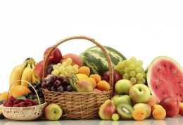چرا نباید قبل از غذا میوه خورد