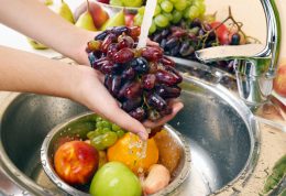 سرطان ریه را با مصرف انواع میوه ها از خود دور کنید