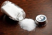 چه زمانی می بایست بیشتر از نمک استفاده کنیم؟