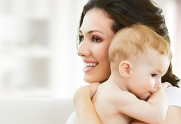 سلامت جنین با تغذیه مناسب مادر در دوران بارداری