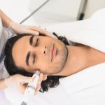 دانستنی های لیزر موهای زائد مردانه از زبان دکتر اکبری