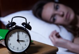 بررسی ارتباط بین کم خوابی و بروز ناباروری