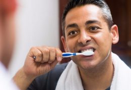 دکتر ژاله کارامد: نکاتی در مورد درمان ایمپلنت دندانی