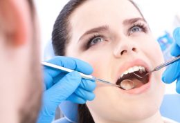 دکتر آزادمنش: بررسی کامل قیمت و هزینه های کاشت ایمپلنت دندان