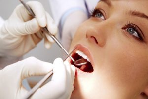 دکتر منیره تهرانی:پر کردن جای خالی دندان با استفاده از ژل تزریقی