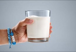 افزرودن غیر مجاز آنتی بیوتیک به شیر برای مخی کردن تقلبات!