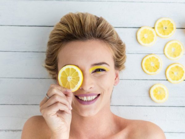 فواید آب لیمو برای پوست و بیماری های پوستی