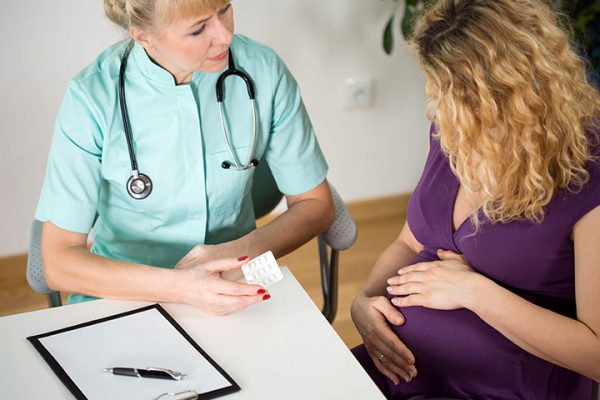 بیماری کرمک در دوران بارداری؛ علل و علائم تا پیشگیری و درمان