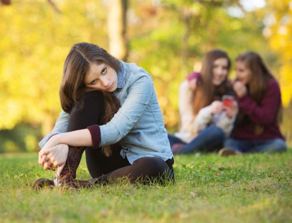 4 نکته ساده برای آموزش اعتماد به نفس در نوجوانان